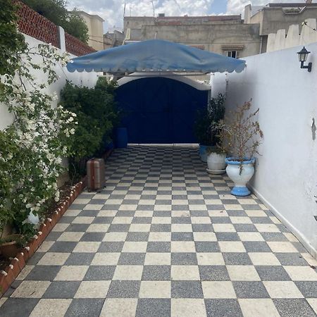 Maison A El Omrane . Tunisi Esterno foto